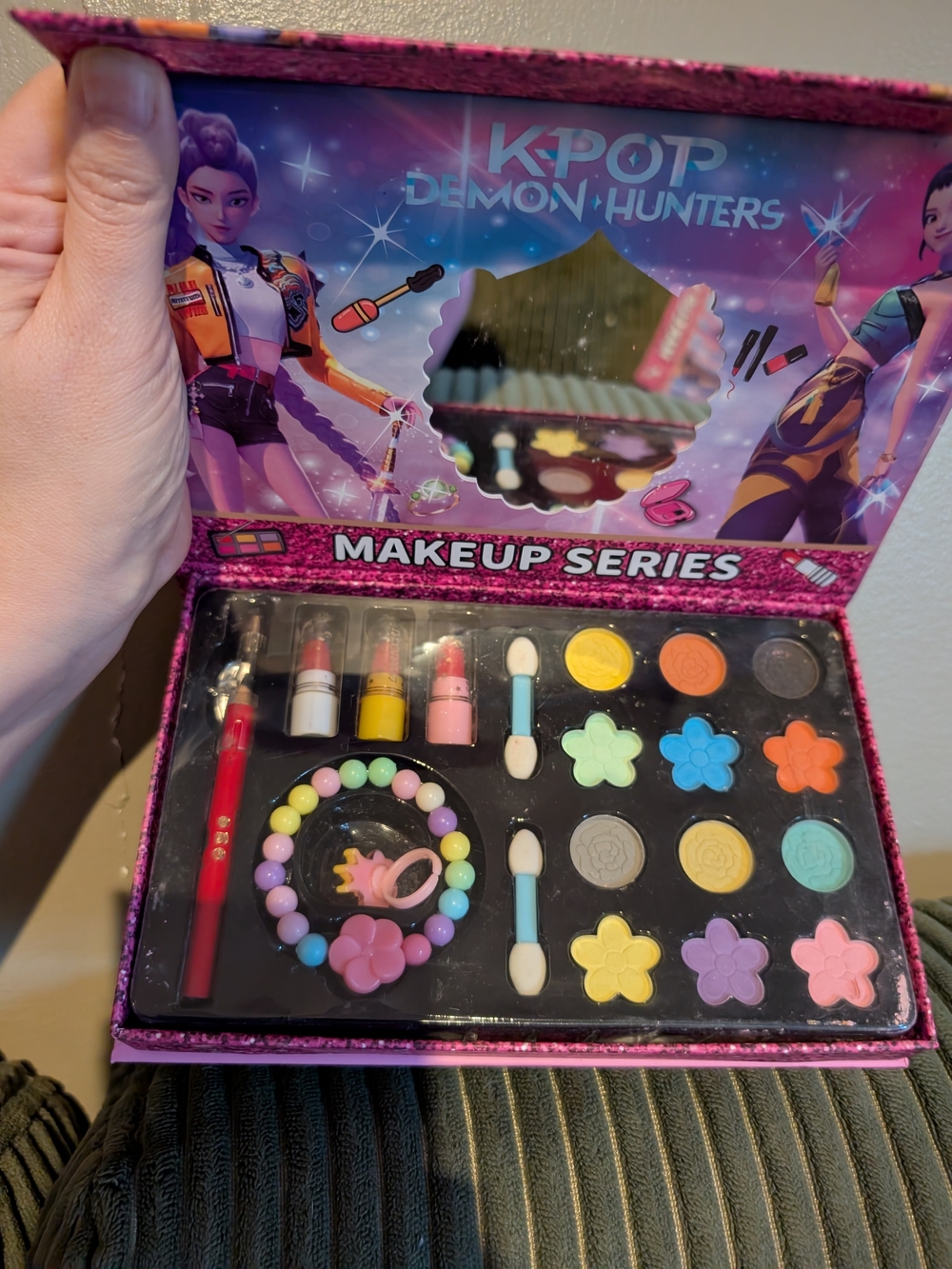 New K-pop Demon Hunters Girls Eyeshadow Pallet